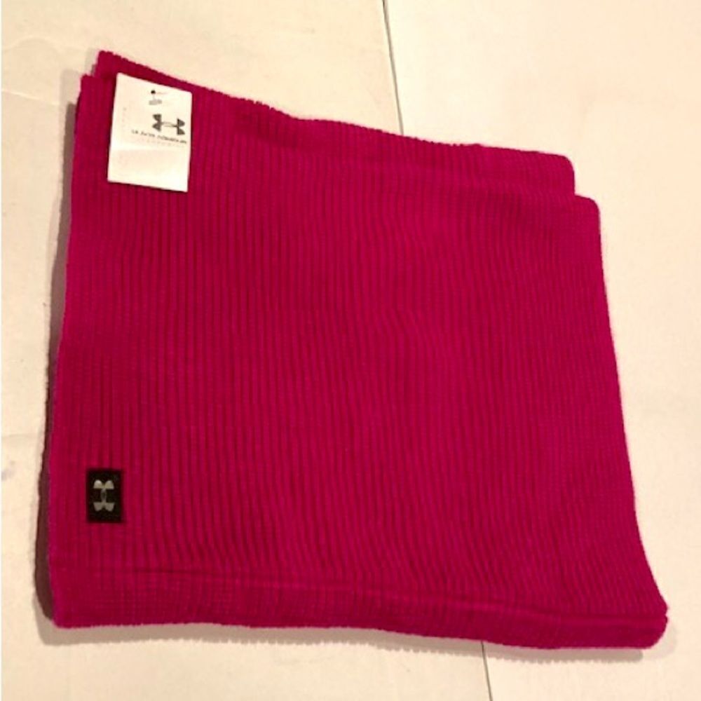 NWT Women’s Knit Infinity Scarf by Under Armour Performance Magenta Pink